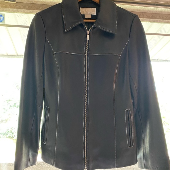 Women’s leather jacket